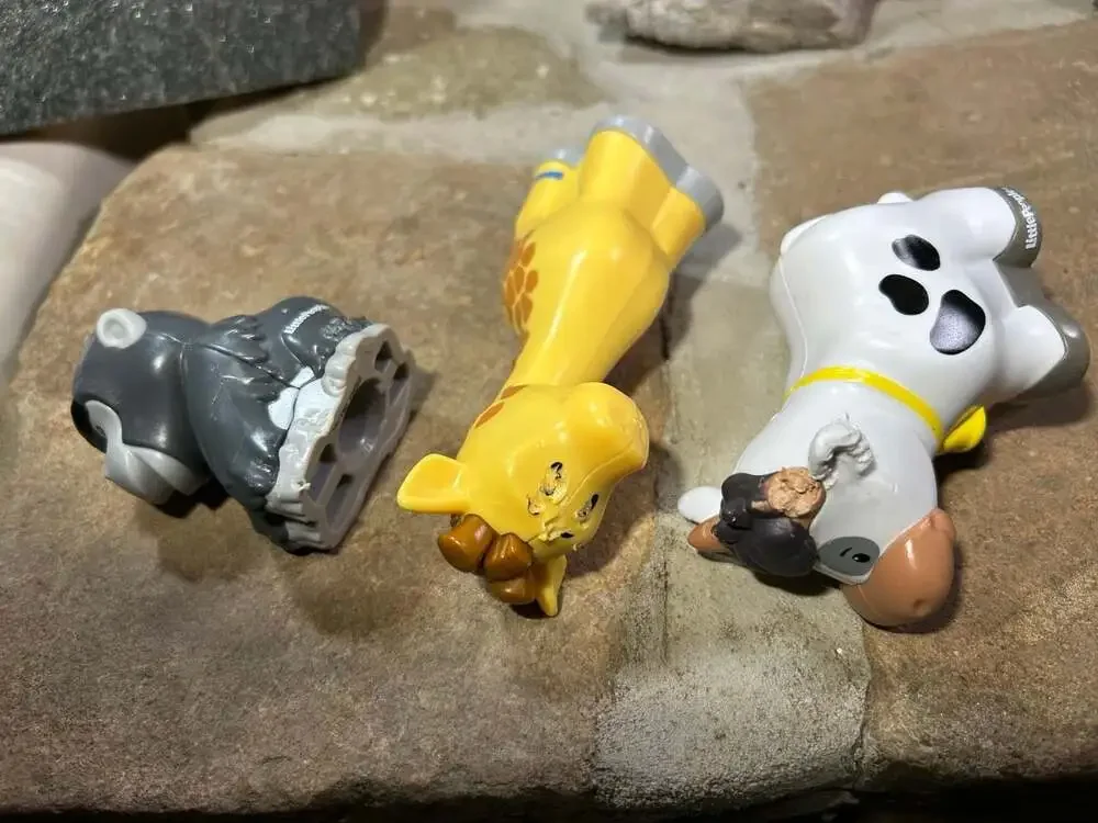 Fisher Price Little People Giraffe,Gorilla and Cow Safari Animals READ